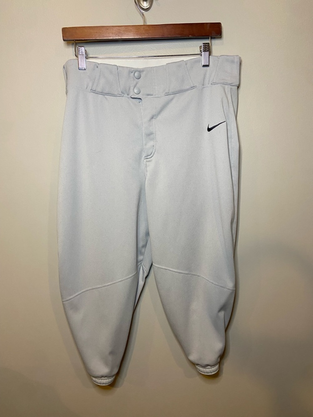 Nike Baseball Pants Team Engineered 3/4 Length Cropped Gray Women’s Size Large
